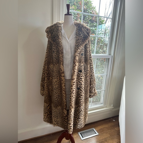 ✖️SOLD✖️ THE KOOPLES NWT Cheetah Animal Print Faux Fur Coat SOFTEST COAT EVER - Picture 14 of 16